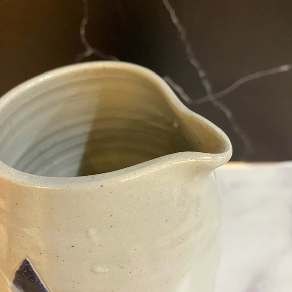 Williamsburg pottery water pitcher 6 1/2” tall - Picture 2 of 5